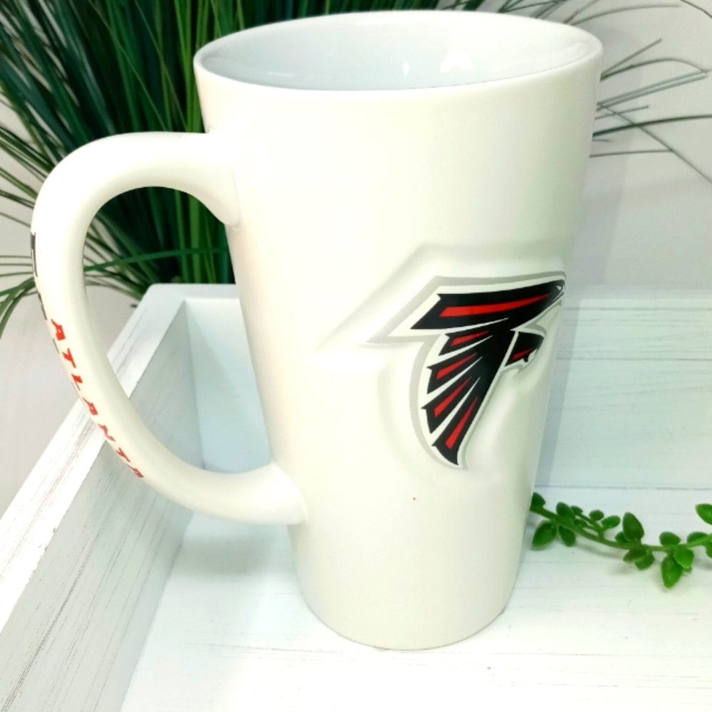 NWOT Atlanta Falcons Latte Mug